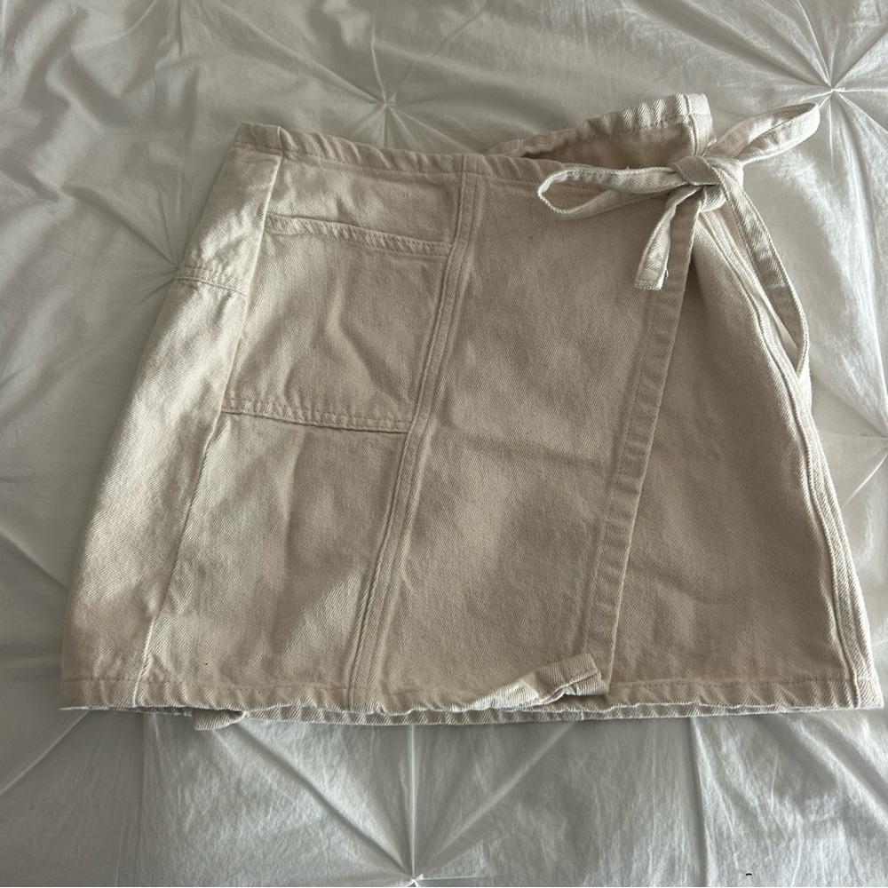 URBAN OUTFITTERS WRAP SKIRT